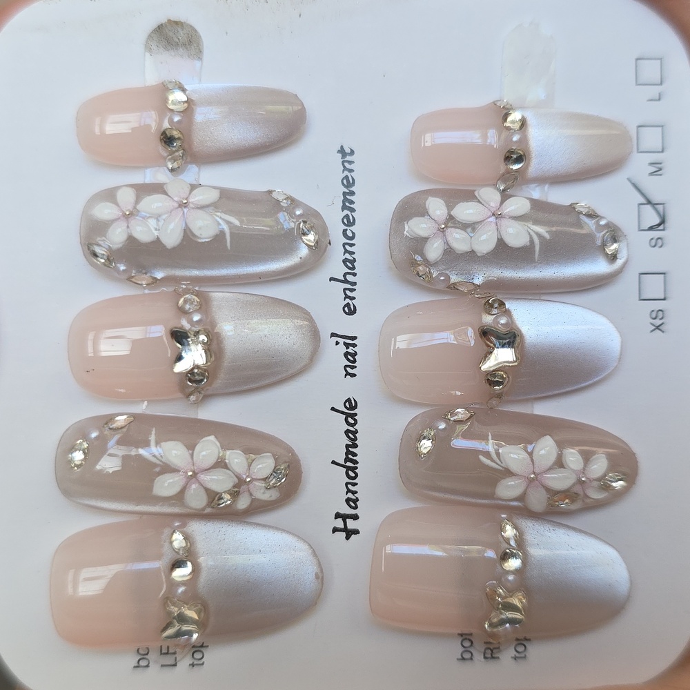 Elegant Floral Nail Enhancements - Cream and Gray